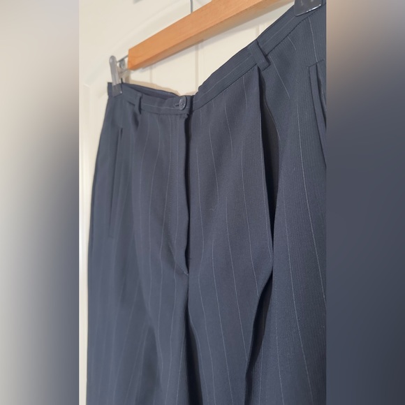 GIORGIO ARMANI LE COLLEZIONI PLEATED PINSTRIPE TROUSER - Picture 7 of 11